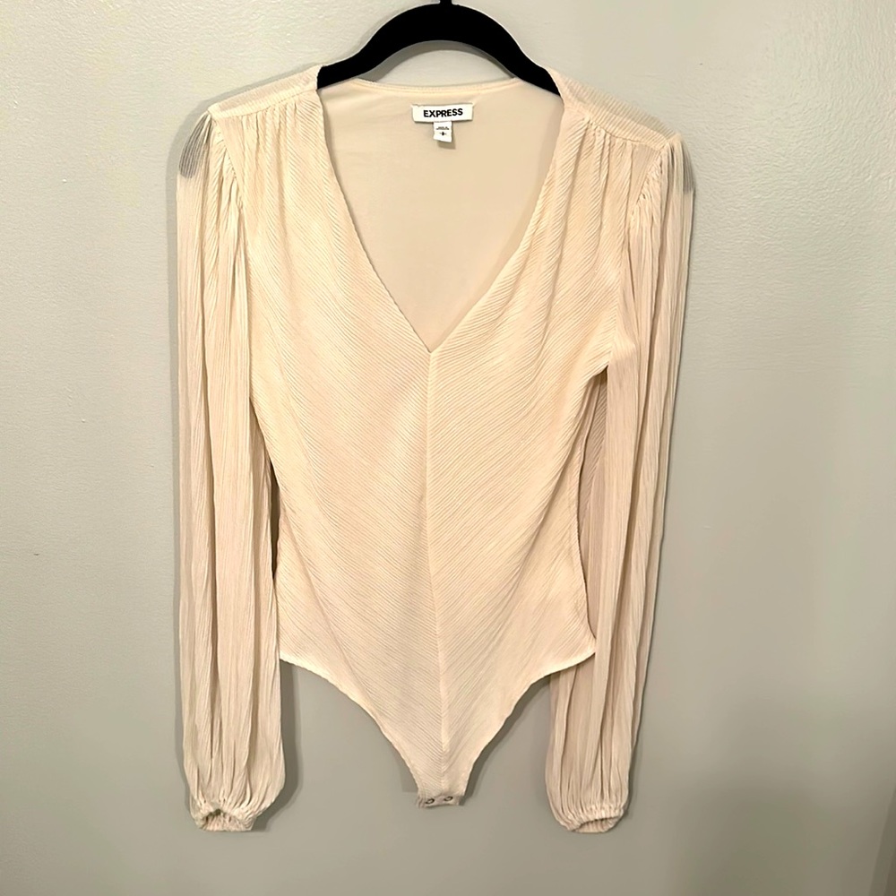 Express size small v neck ribbed bodysuit cream color with some gold